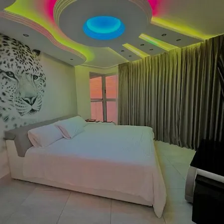 Guest Friendly 3 Bedroom Beachfront *