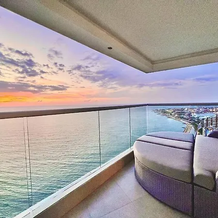 Guest Friendly 3 Bedroom Beachfront Cartagena